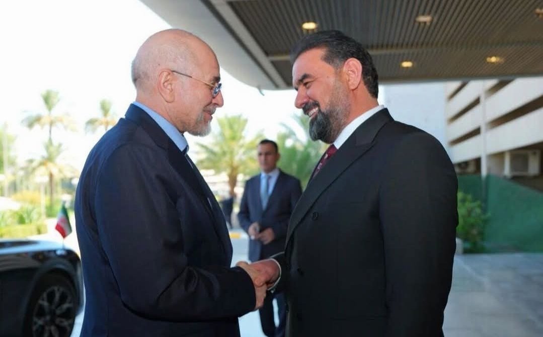 MrHiccup42's tweet photo. کمتر از ۲۴ ساعت از دیدارشون نگذشته بود که این توییت رو زد.

این سقوط جمهوری اسلامیه.‌‌‌.. https://t.co/5SqtoSUh58