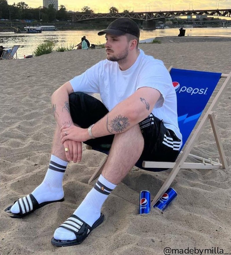HotPolishGuys's tweet photo. Height: 197 cm / 6'6"
Instagram: mtyszk 
TikTok: tyszka727
#polishguys #polishmaster #polishalpha https://t.co/MT5hQbd6zc