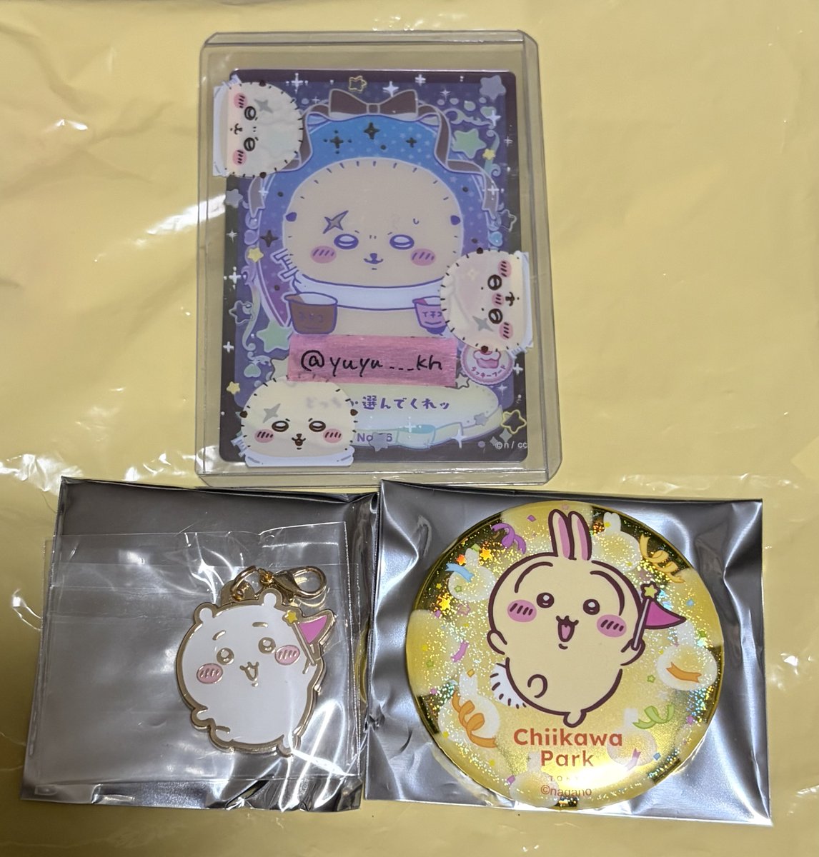 yuyu___kh's tweet photo. ちいかわパーク ホログラム缶バッジ ゲーム 景品 メタルチャーム 交換

譲：ちいかわ ／ うさぎ
求：各種 ラッコ

同種同士の交換でお願いいたします。
22日池袋手渡しor郵送希望です。
検索からでもお声掛けください。初回ツイフィご確認お願いいたします🙇‍♀️ https://t.co/qbEMXgwq4J