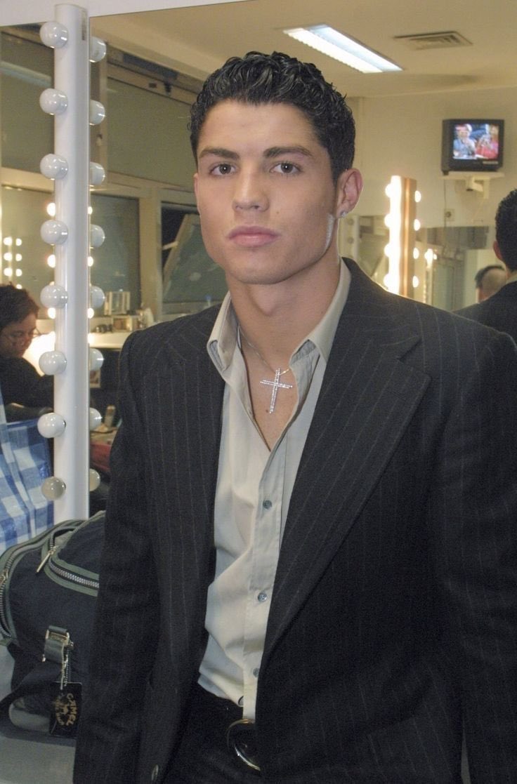fedevalv_'s tweet photo. Men are simple, I post Cristiano Ronaldo and they like ❤️ https://t.co/UJYq3Z1wNN