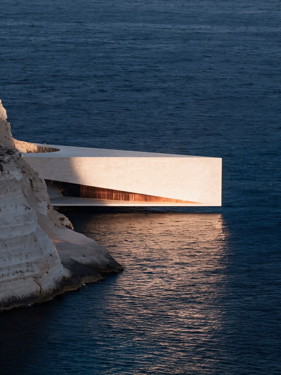 hutdesigns's tweet photo. Vlad Sidorenko designed this museum to slice straight out over the open ocean..would you step inside? https://t.co/JMd9v4XLRA