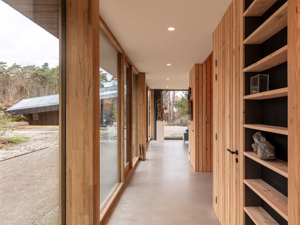 Archello's tweet photo. Black Gemstone by MONK Architecten BNA uses timber construction to combine material efficiency with energy performance.
https://t.co/S2M5bg6SXq
#TimberConstruction #ShouSugiBan #BiobasedArchitecture https://t.co/mMNbRltqd2
