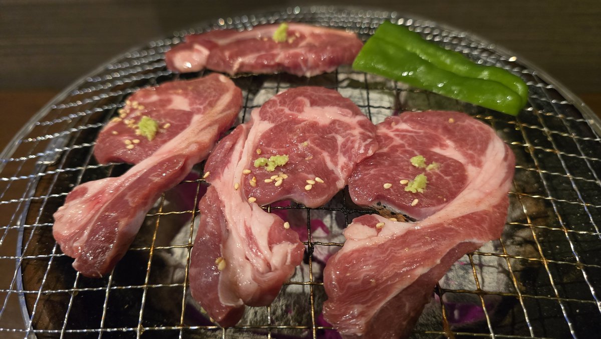 djworks748's tweet photo. 北海道 最後の夜、
また来てしまった。
だって美味いんだもん。。
 #大井肉店 https://t.co/O3IAjm6bhA