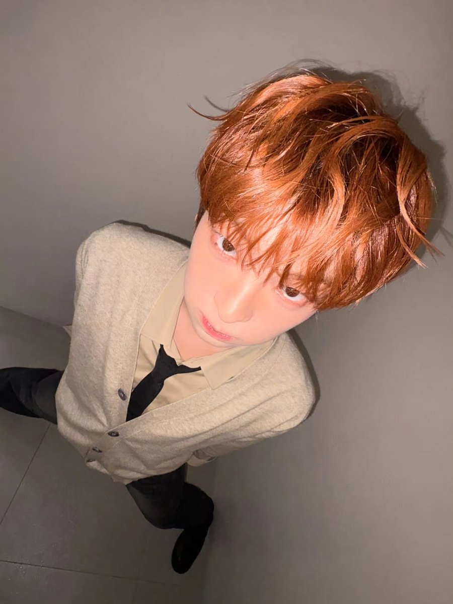 page_of_flareu's tweet photo. 🦊260820 dxwxs_ 인스타그램

: 플레어유가 데뷔 100일이라니!!! 유어들 덕분에 제 인생에 진하게 기억될 소중한 100일이었어요! 고마워요!!! 죽을 때까지 사랑해요

#플레어유 #강우진 #KANGWOOJIN https://t.co/Ud99kk6B6n