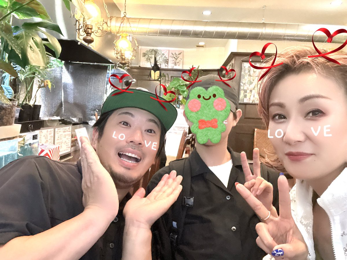 Kao021077's tweet photo. また行こなww
トイくんTシャツ似合い過ぎて草🌱 https://t.co/WuYNqEkTM7