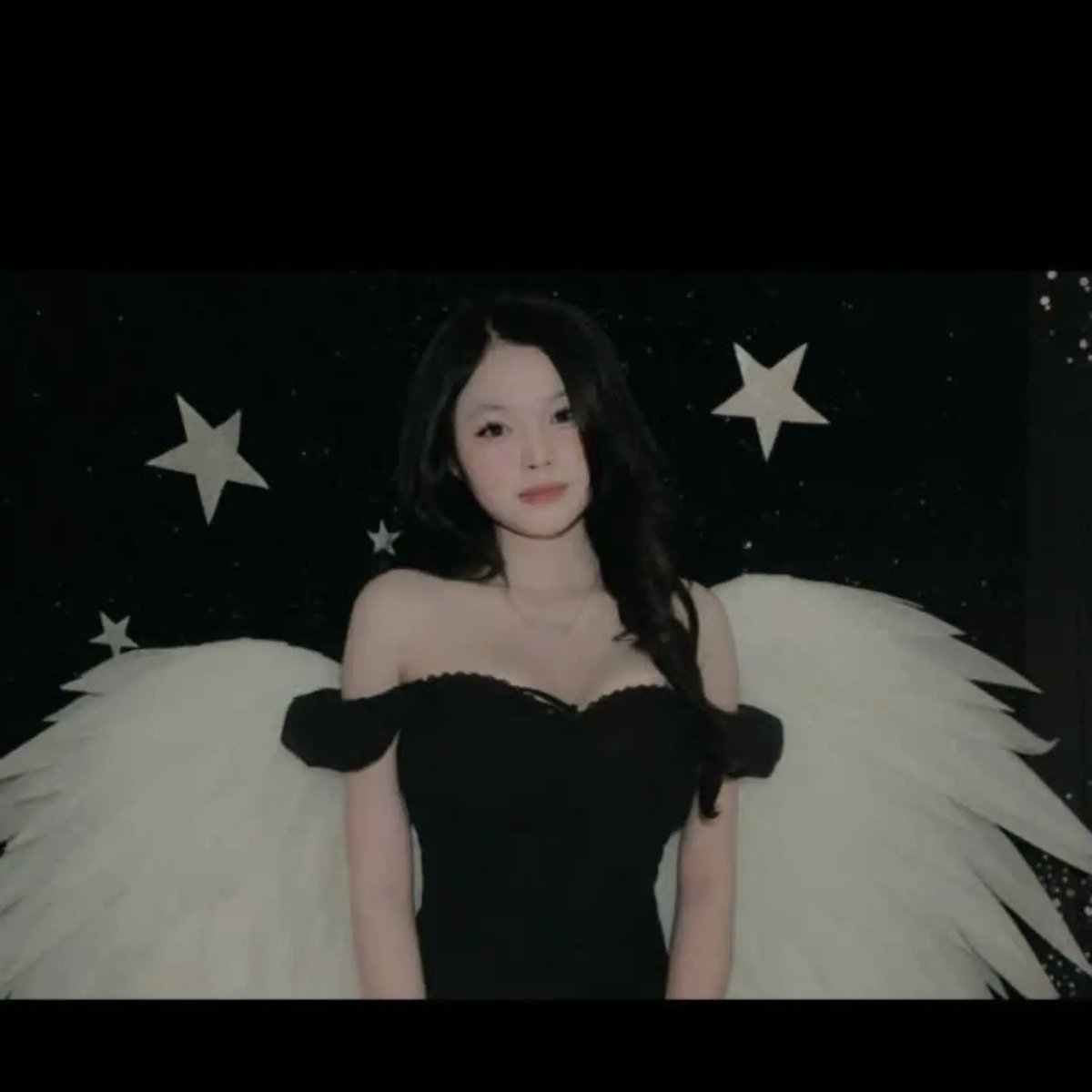 shafe_s's tweet photo. Name: Bui Bao Ngoc Anh 
Date of Birth: July 28, 2008 
Weight: 45 kg 
Height: 1. 60 m 
Occupation
Language: Basic Chinese 
Education: High school 
Marital Status: Never married 
Hometown: Thai Binh 
Currently in Vietnam https://t.co/Dzklzcv0pk