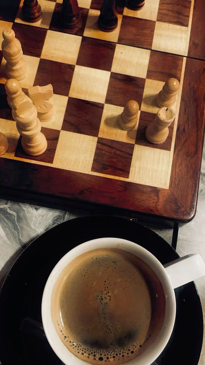 mepremika_'s tweet photo. I’m starting to get why people sit alone in coffee shops for hours.

It’s healing. https://t.co/4qtJ5CUVqE