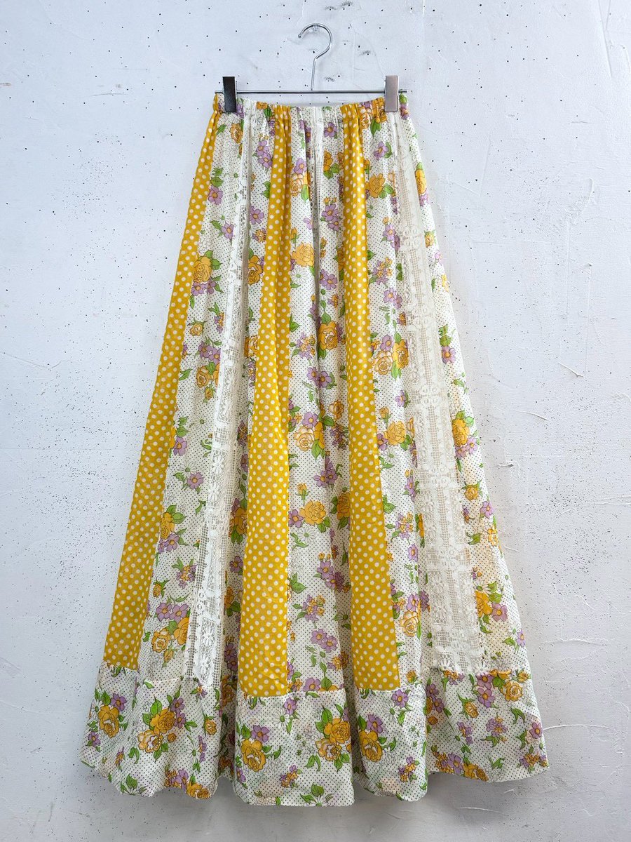 GROG_Vintage's tweet photo. 週末入荷アイテム続々です🔥
◎'70s Chessa Davis✖️3❤️
※こちらの商品は8月22日の入荷アイテムとなります。お問い合わせやウェブショップ掲載は8月25日より承ります。
#groggrog #vintage #古着 #古着コーデ #高円寺 https://t.co/345CszW6xO