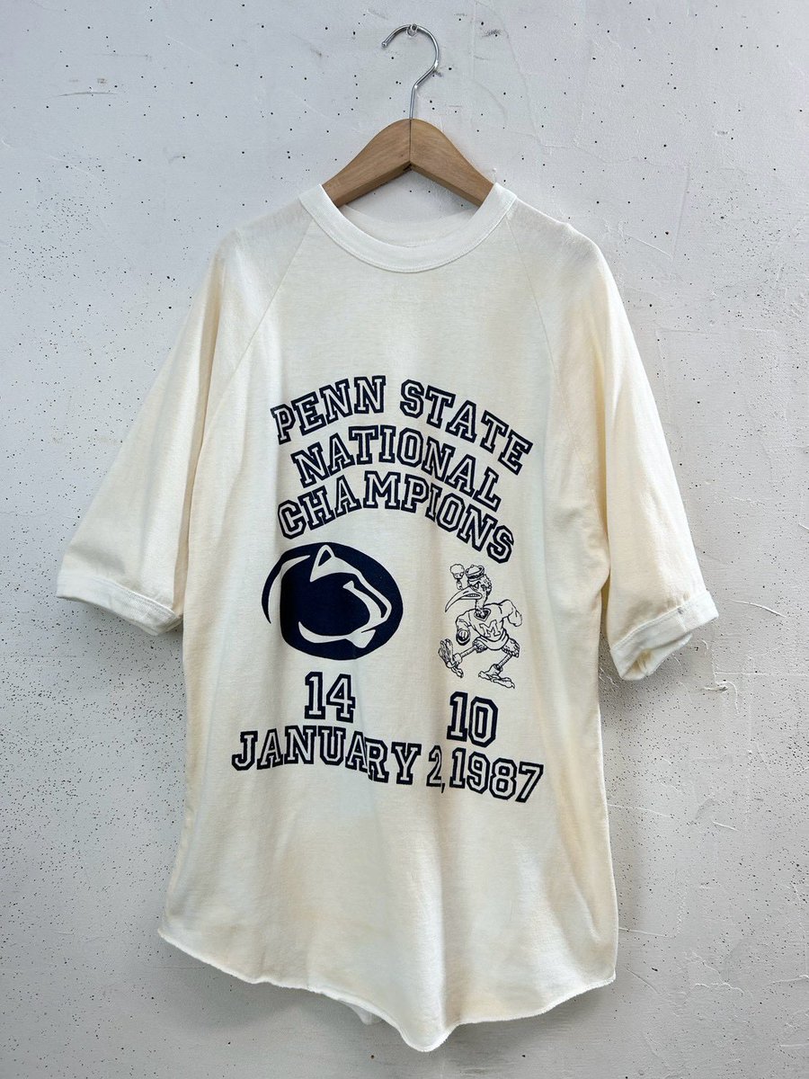 GROG_Vintage's tweet photo. ◎'80sアスレチックT❤️1987,1,2🗓️
◎サスペンダー刺繍のシャツ🐈猫可愛い❤️
※こちらの商品は8月22日の入荷アイテムとなります。お問い合わせやウェブショップ掲載は8月25日より承ります。
#groggrog #vintage #古着 #古着コーデ #高円寺 https://t.co/vGYGEgFOfA