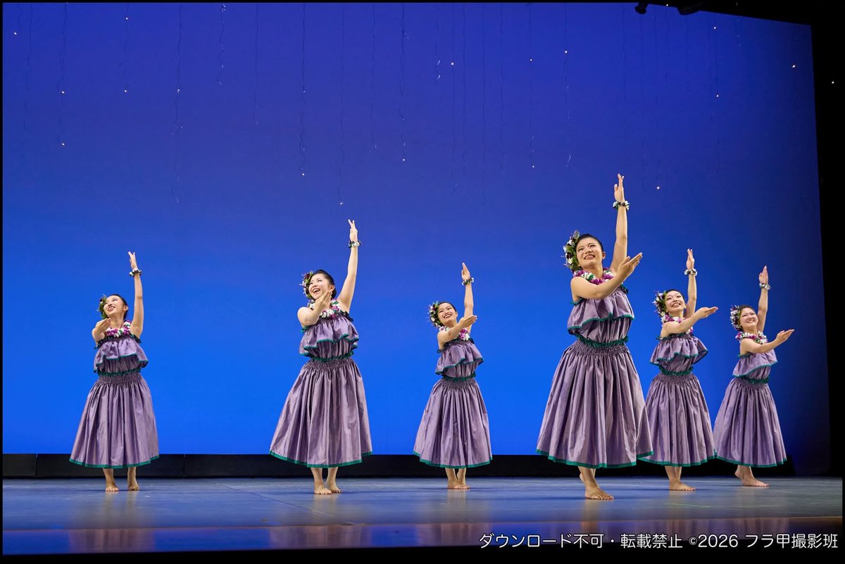 hulagirlskosien's tweet photo. 第14回 #フラガールズ甲子園 出場校紹介(15)福島県立 #あさか開成高等学校 Pilialoha(ピリアロハ)(福島県 #郡山市/14回目)
私達は一人ひとりが個性を伸ばし、互いに助け合うことを大切にしています。
持ち前の明るさとチームワーク、そして最高の笑顔で、見てくださる方々に感動を届けます。 https://t.co/kIeFDRcJ09