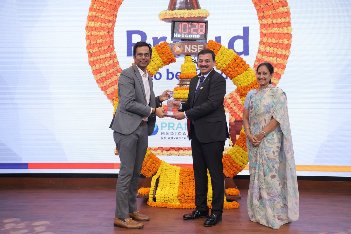 SmarthorizonMb's tweet photo. 🎉 A milestone moment!
Congratulations to @Pramodinidiagn1 on its successful listing on NSE Emerge! 📈🚀
Proud to be a part of this journey as the Book Running Lead Manager.
Here’s to a new chapter of growth and success! 🌟
#PramodiniMedicare #NSEEmerge #ListingDay https://t.co/L7ASDTBbti