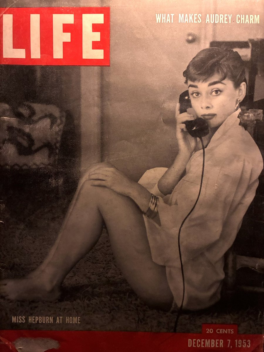 1953年12月7発行・オードリーヘップバーン■ビンテージ雑誌＜LIFE・ライフ やっと出逢えた、オードリー。 1953年12月7日号の『LIFE』。 「What