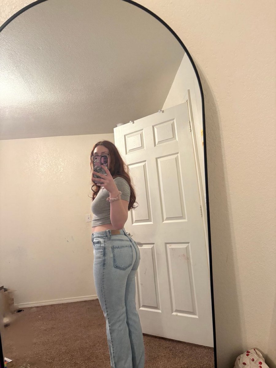 jasrogfit1's tweet photo. jeans fit just right ✨ https://t.co/1P40DvP6lo