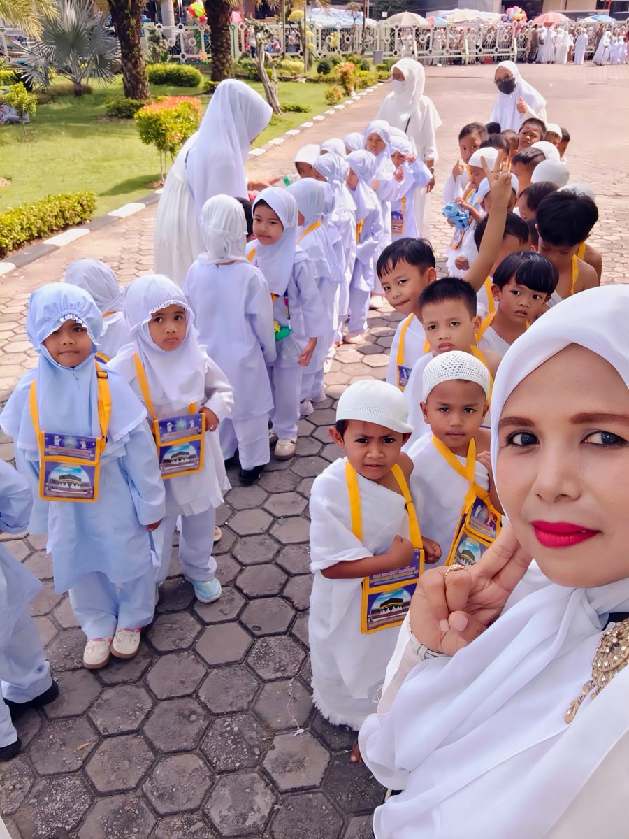 Delvamoh's tweet photo. Manasik Haji TK
#delvamoh
#padang #manasikHaji https://t.co/hz9Qfm7KX6