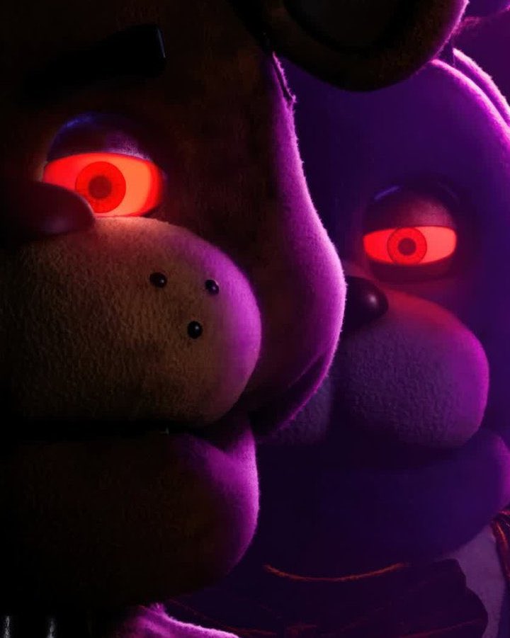 AlignedEclipse's tweet photo. FNAF X FORTNITE IS BEING TEASED

In season 4 there is a building under construction that looks a lot like the FNAF movie pizzeria

Perhaps it will get built in the lead up to Fortnitemares !

#Fortnite #FNAF https://t.co/LmSUZ7g39m