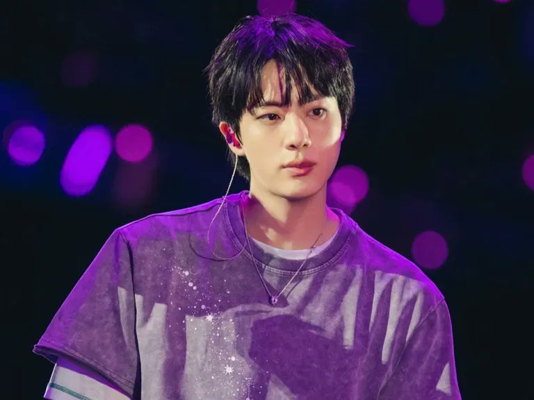 KTRENZ_Official's tweet photo. Jin ranked #1 in Seoul's IdolPick 'Artist of the Generation' voting — BTS's eldest continuing to dominate fan-voted recognition.

4 more on their board → https://t.co/nXmobD1Brz #BTS #Jin https://t.co/2c1MI77jwP