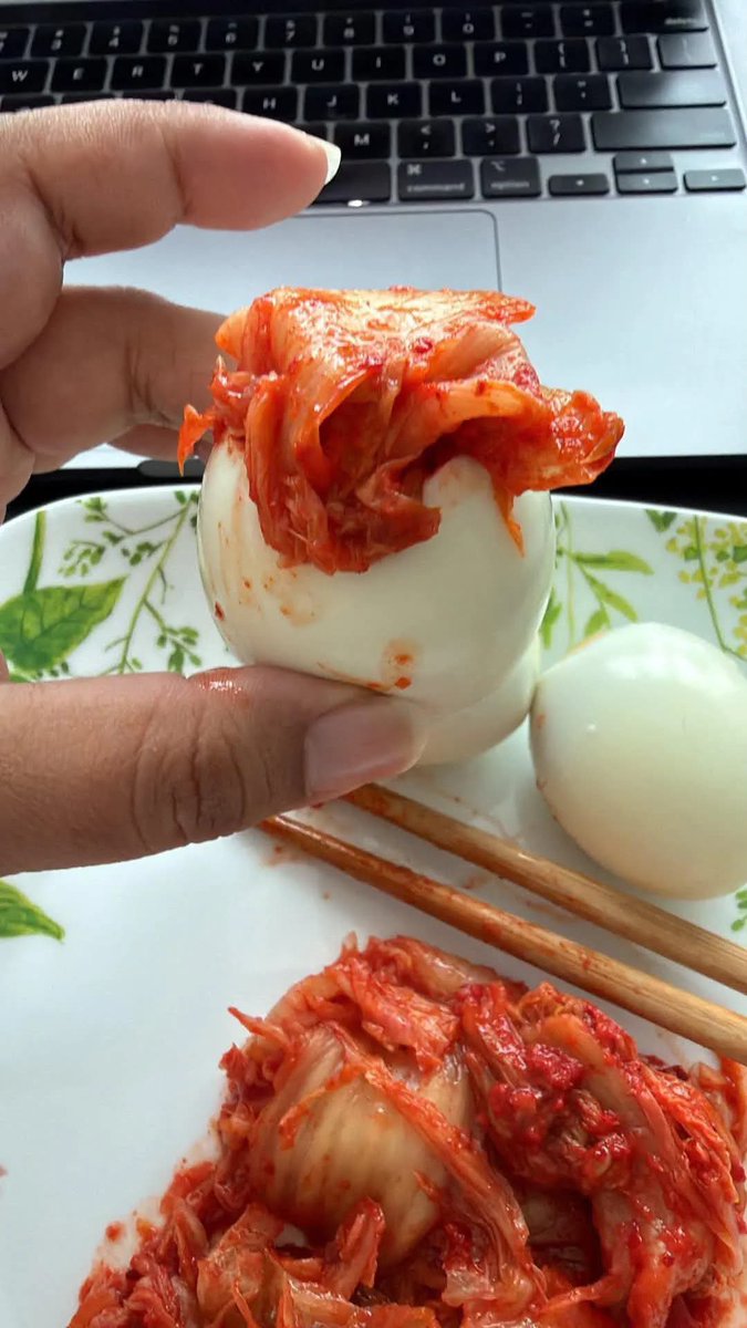 itsamivibesbfhy's tweet photo. LADIES, EAT YOUR TIRZEPETIDE 😭💅🏻

Seaweed + egg + kimchi = CHEF’S KISS! 🤌🏻🥹
May nag-confirm sa Threads na ito raw yung kimchi na sine-serve sa Yakiniku Like, kaya pala ang sarap—manamis-namis, sakto ang asim, at sobrang familiar ng lasa! 😋🔥 https://t.co/JMrFc31Re5