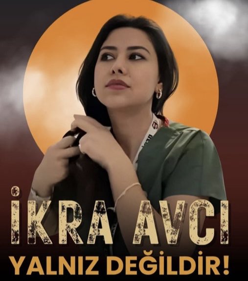 Hanmaga81's tweet photo. Çekdar Orhan gol sevinciyle saç ördü diye kulüpten, İkra hemşire saç ördü diye mesleğinden atıldı. Ne bizimkiler sahip çıktı, ne devlet. 

Bu kadar mı korkak, bu kadar mı sahipsiz olduk?

İkra hemşire görevine dönsün https://t.co/lS5BXjd8bn