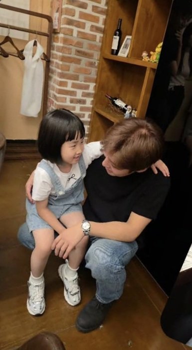 53cmmay's tweet photo. 너무 남편임 https://t.co/5Az5gN2MC0