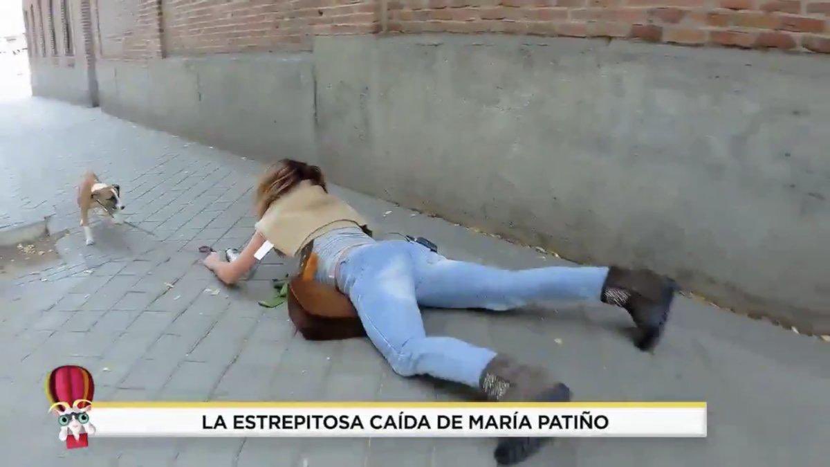 TiaRealities's tweet photo. Se me ha caído el iPhone de cara y tengo todo el protector rajado https://t.co/dis3uCqr8U