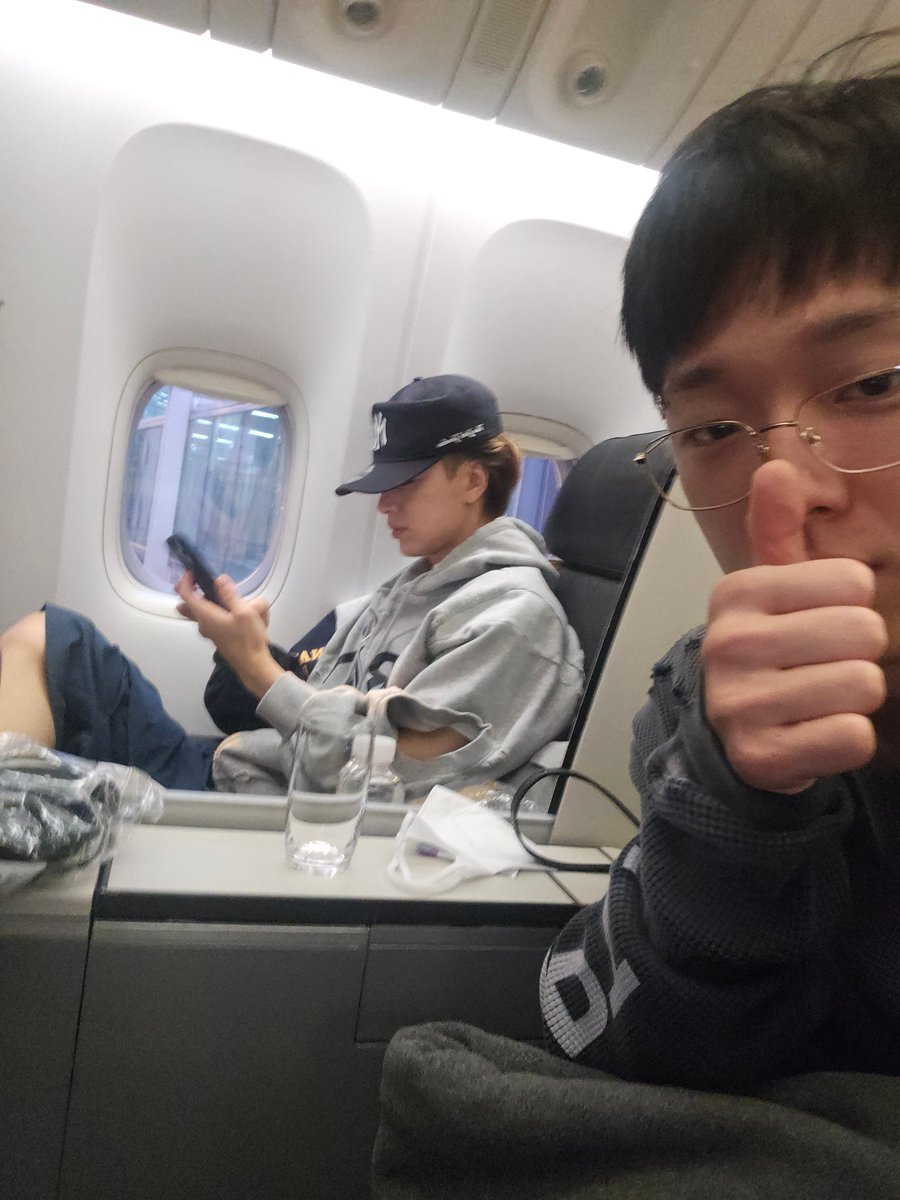 jiwonmuse's tweet photo. iKON OTW KE JAKARTA 🥹🥹🥹🥹🥹🥹🥹🥹 https://t.co/D128MFCAns