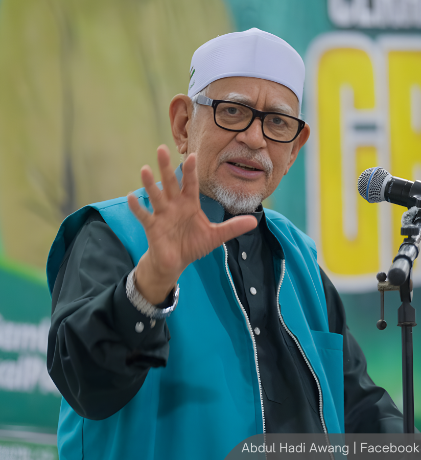 NewsBFM's tweet photo. PAS president Hadi Awang has claimed Muslims are less involved in corruption due to their religious faith, saying statistics would show higher levels of graft among non-Muslims.

"Kesalahan Tabung Haji dijadikan tajuk utama kerana jenama Islamnya menjadi sasaran.

"Padahal kegiatan ekonomi lebih banyak daripada bukan Islam dan bukan Melayu, khususnya yang bersaiz mega yang menjadi penyumbang rasuah."

🧵1