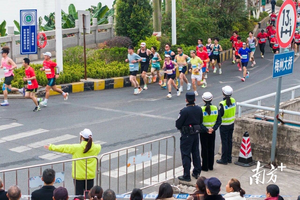 dano_jerrycol's tweet photo. Just crushed my biggest running PR in 6 months! Pushing past the tired legs and self-doubt hit different—new personal best unlocked, and the next challenge’s already waiting. https://t.co/bXMXkmxvAR