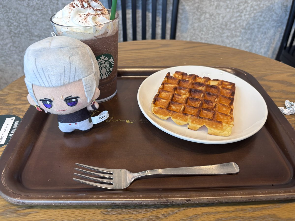 sugar__jojo's tweet photo. #私が絡みに行っても迷惑じゃないよって人いいねむしろ積極的に絡んでほしい人rtお前のことお気に入りだぜって人リプして欲しいけど誰もいないと思うので好きな飲み物を言う 

スタバのダークモカチップフラペチーノがすきでっす
※過去の写真 https://t.co/ys1LYbh62T