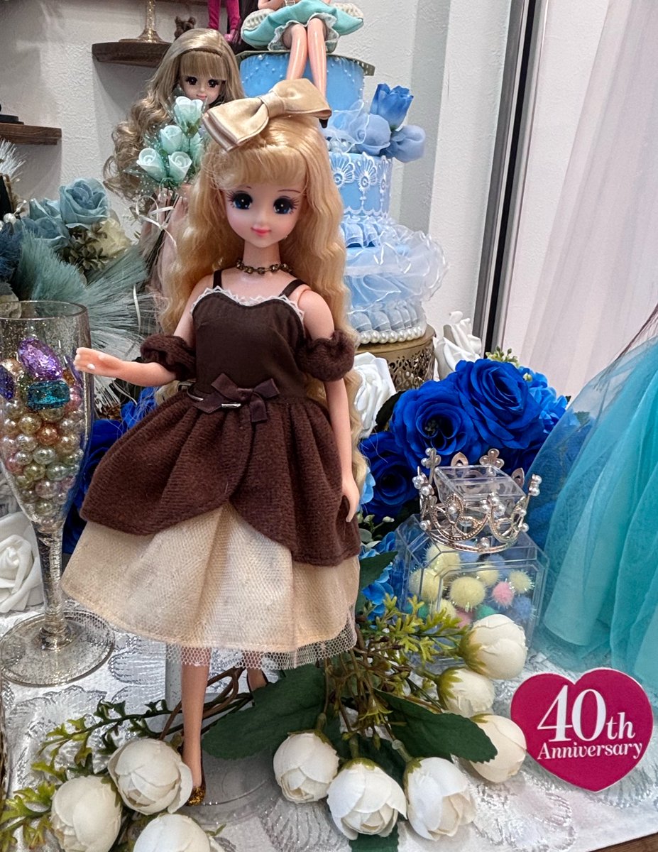anzooko0520's tweet photo. 所用で東京に出かけたついでに、ちいさなおみせへ。去年、このボブのメイリンちゃんを買わなかったことを悔やんでいるのでいつか 再販して欲しい。TOTOCOさんにもお邪魔したけど お人形はほとんどなくてお洋服だけ買わせてもらいました🥰店主の方とお話できて楽しかったです☺️ https://t.co/5ioYiC7sSR