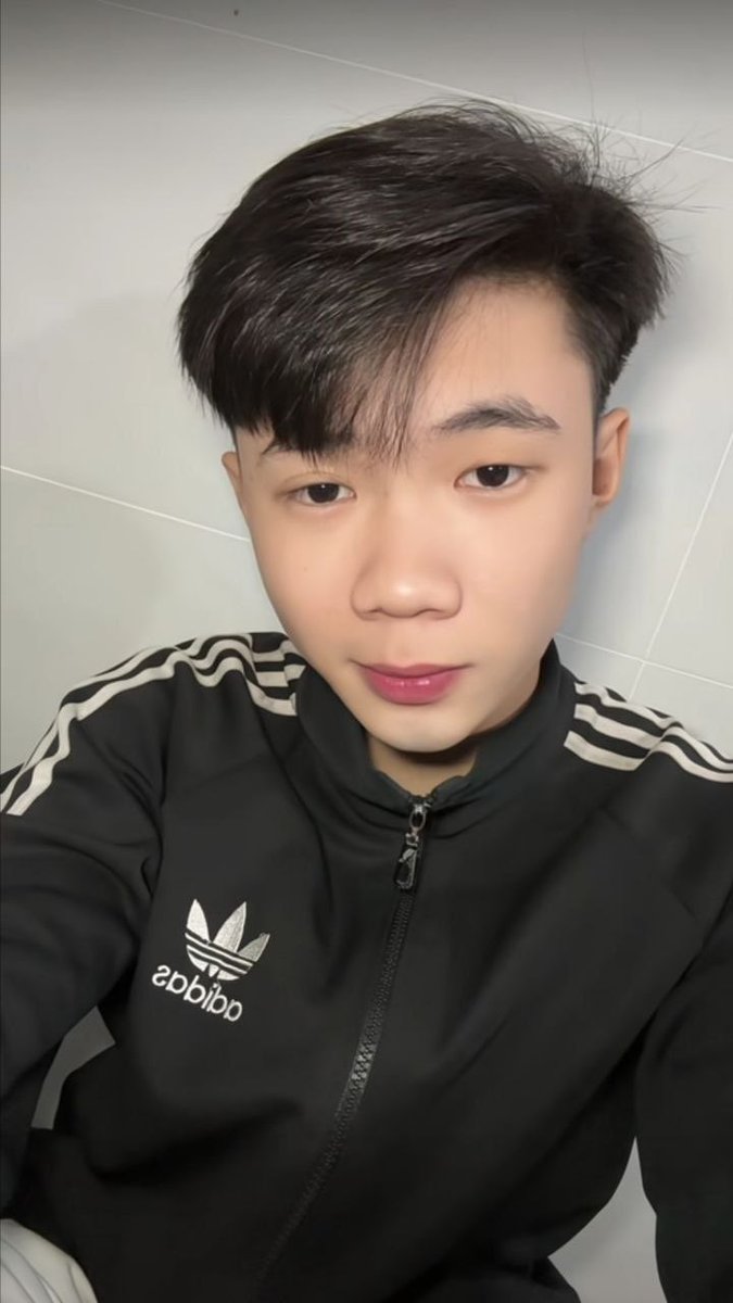 Chicotraijet's tweet photo. Slim ngon lắm nhaa. Ai xem full nhắn tỉu sử https://t.co/aRas0EFtpV