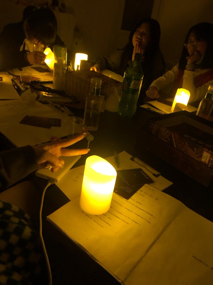 sjk0675's tweet photo. Experiencia inolvidable en el escape room "Asesinato en el Salón de Baile"! Rompecabezas ingeniosos, ambientación realista, mi equipo y yo logramos resolver el caso en tiempo récord. Amantes de los juegos de misterio, ven a probarlo! https://t.co/OQVOPkIw9z