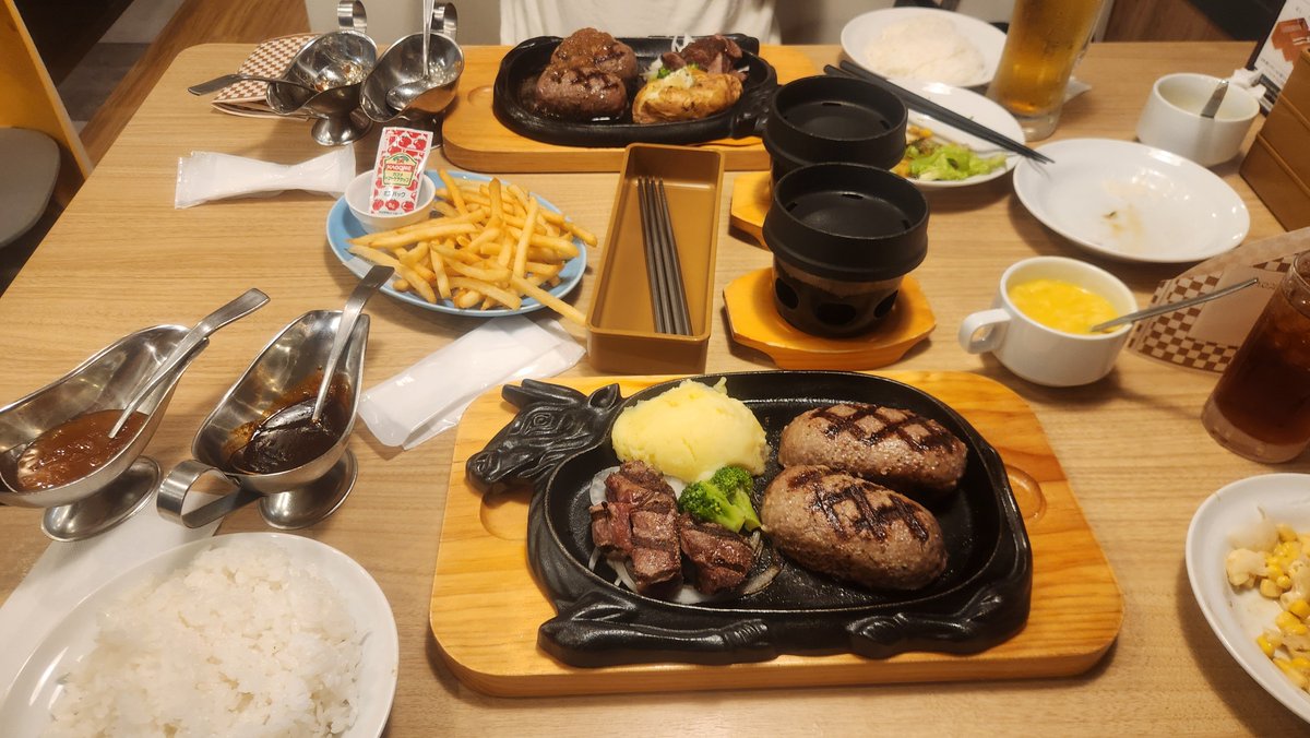 wat_iwate's tweet photo. 誕生日チャッ！
6月誕生日の友達と祝いあい(   ◜ω◝ ) https://t.co/1e9pVhAJCA