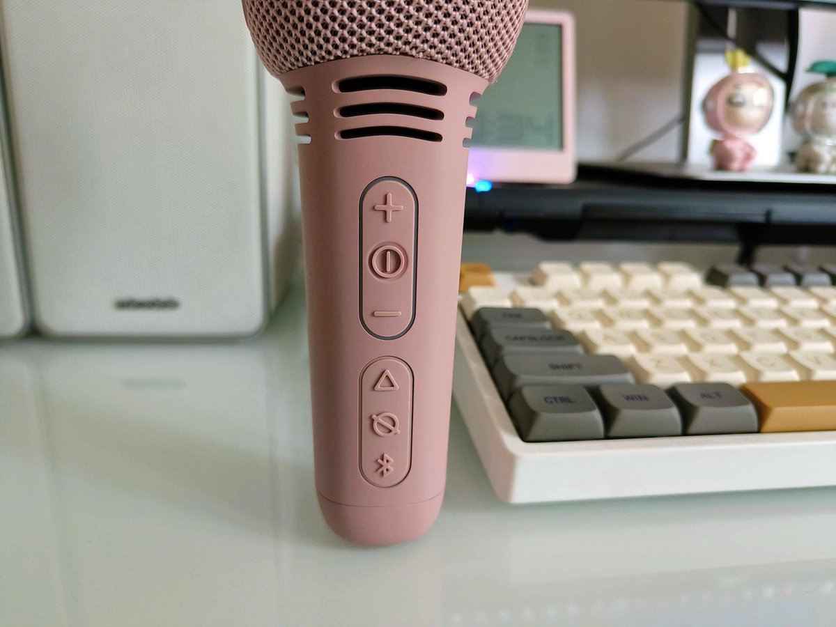 Mohamma64947546's tweet photo. [Sing like a star! The KTV night is ON—belting your favorite tracks, laughing with crew, and making glow-in-the-dark microphone memories! ] https://t.co/4Vc3Hpkirw
