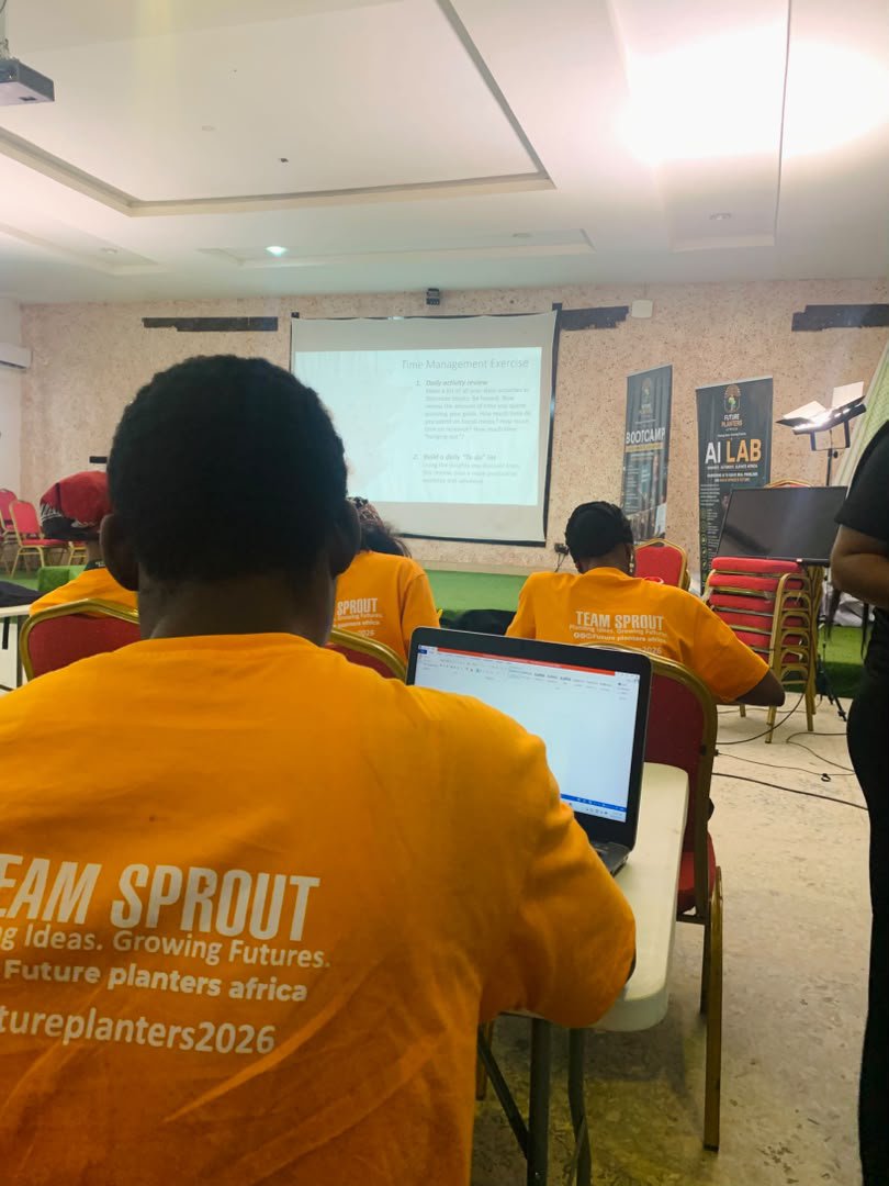 FuturePlanters's tweet photo. Our Planters are taking on a practical exercise to see how well they can make every minute count.

Time manager or professional procrastinator? Which one are you?

#FuturePlantersAfrica #BoothCamp2026 #TimeManagement #FuturePlanters #PlantGrowTransform https://t.co/hJtRoVE4vK