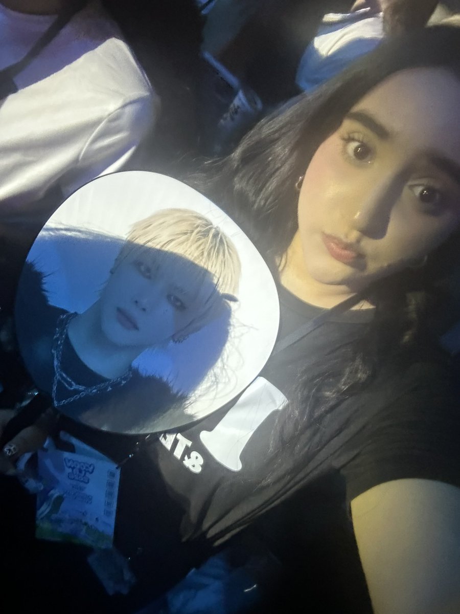 nichopilled's tweet photo. flying out to see my nine for the very first time (โกหอ ๊ณ หอ) #KCON_NeverForget @kconusa https://t.co/VJXZy04JSv
