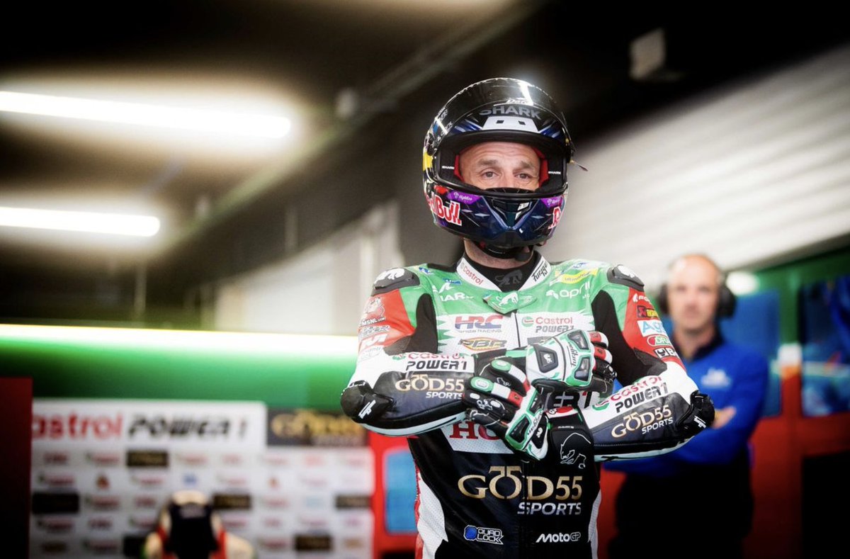 germax33's tweet photo. 🚨 Breaking!
Johann Zarco reaparecerá en GP de Aragón #MotoGP con @lcr_team #Honda, tras más de 100 días de baja por el grave accidente que sufrió en Barcelona
Tras esquivar el quirófano, los médicos le han autorizado a viajar a Motorland, donde deberá recibir el 'fit' definitivo https://t.co/GImtYpJwJZ