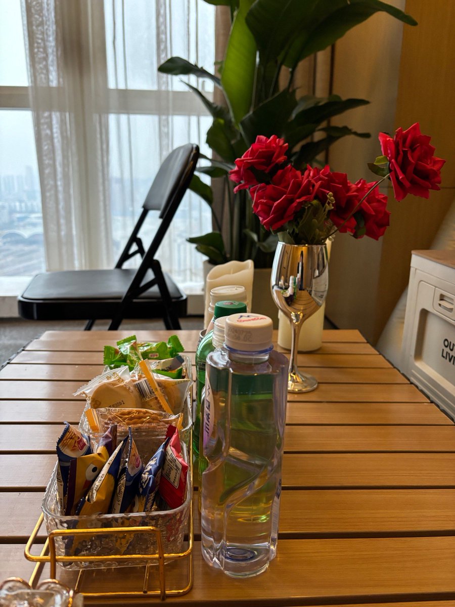 ahilal37's tweet photo. Prioritize 7+ hours of sleep daily, stay hydrated, and move your body for 20 mins—small daily habits lead to big health wins! https://t.co/ITlghx5iJB