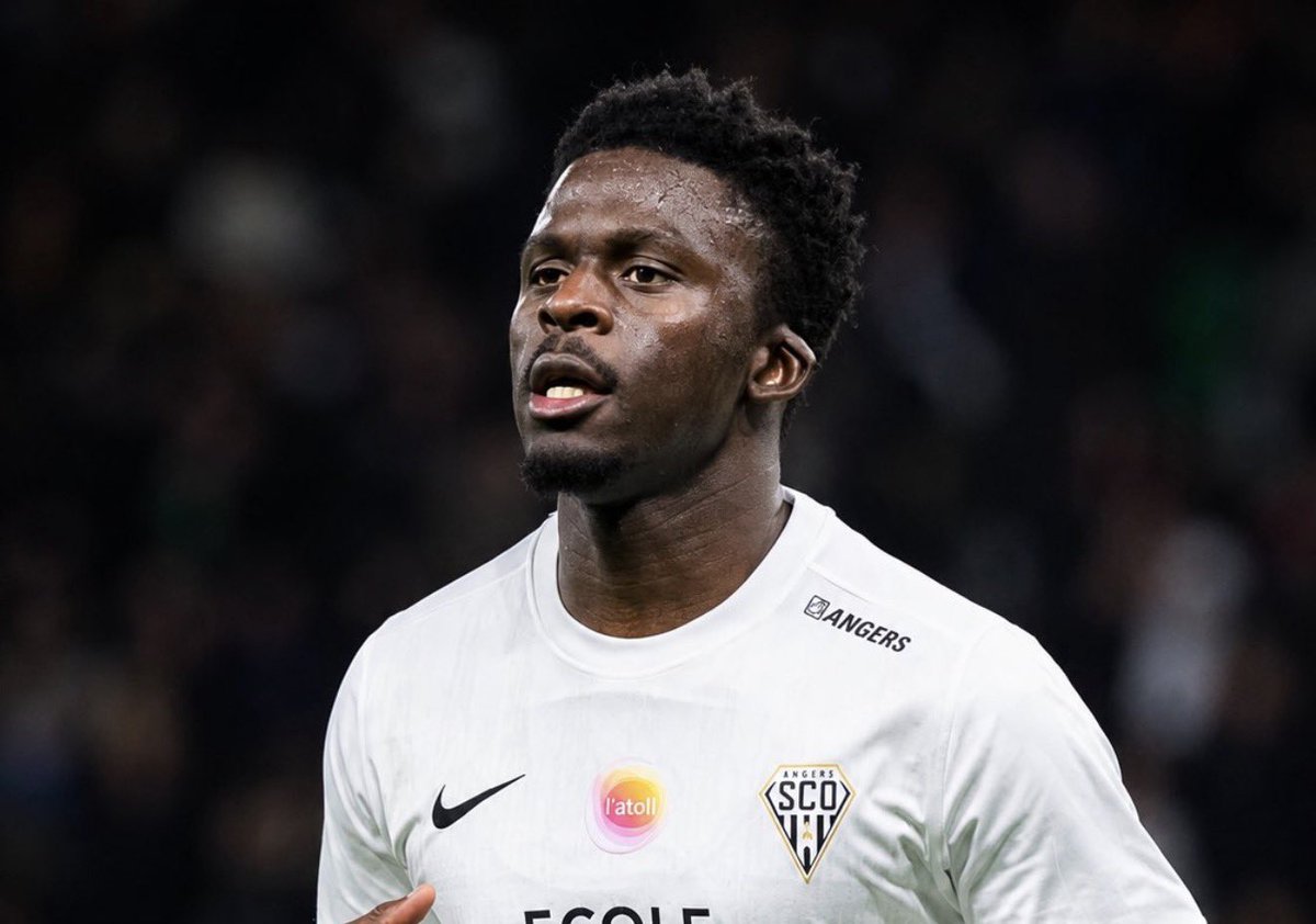 FabrizioRomano's tweet photo. 🚨❌ Bamba Dieng will not join Lazio as free agent as there’s no green light following the medical tests.

Deal off. 🇸🇳 https://t.co/KgVUi4uAgZ