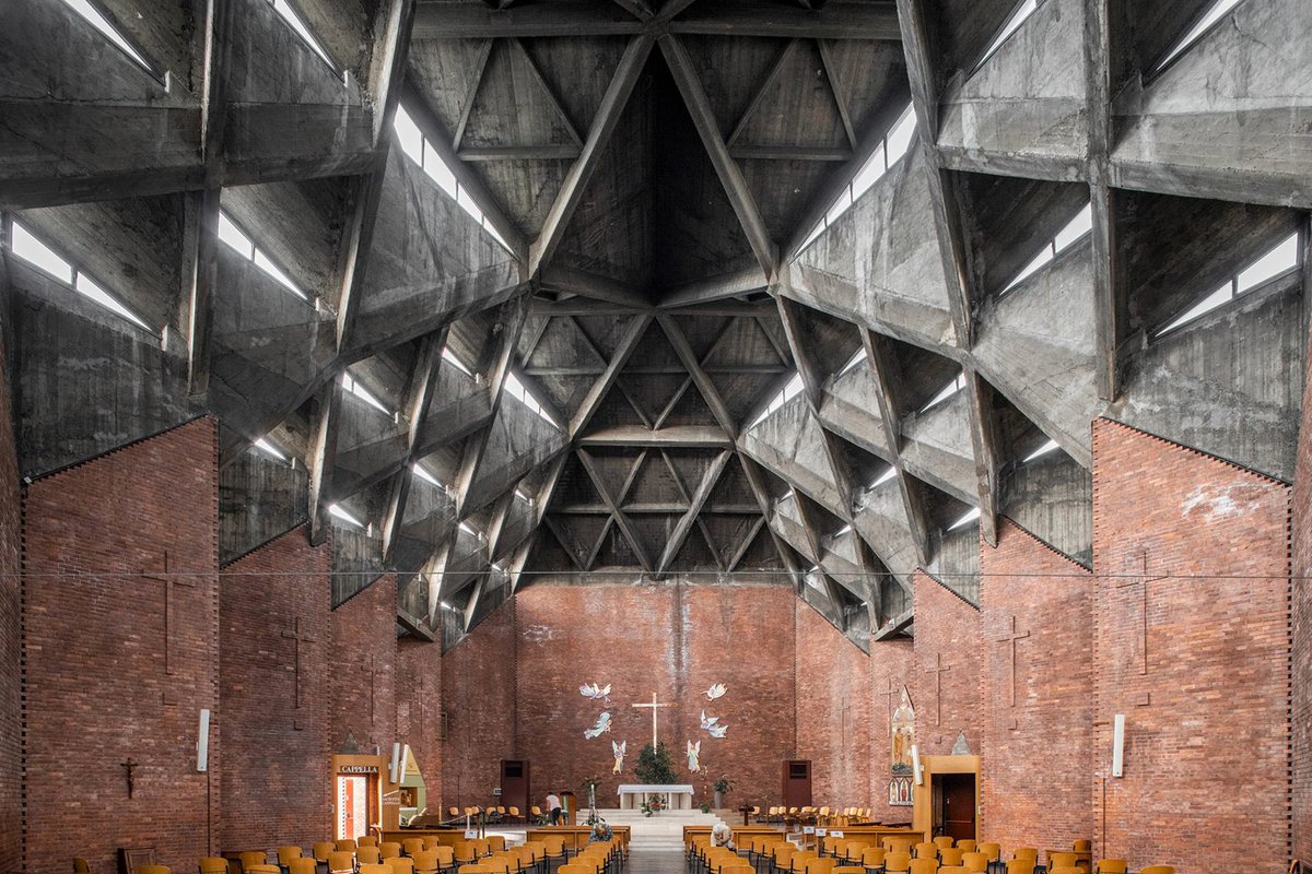 CharmOfCulture's tweet photo. Everyone knows Italy has some of the most beautiful architecture in the world.

But did you know it also has some of the strangest Brutalist architecture you’ll ever see. https://t.co/0Mdx0huTGD