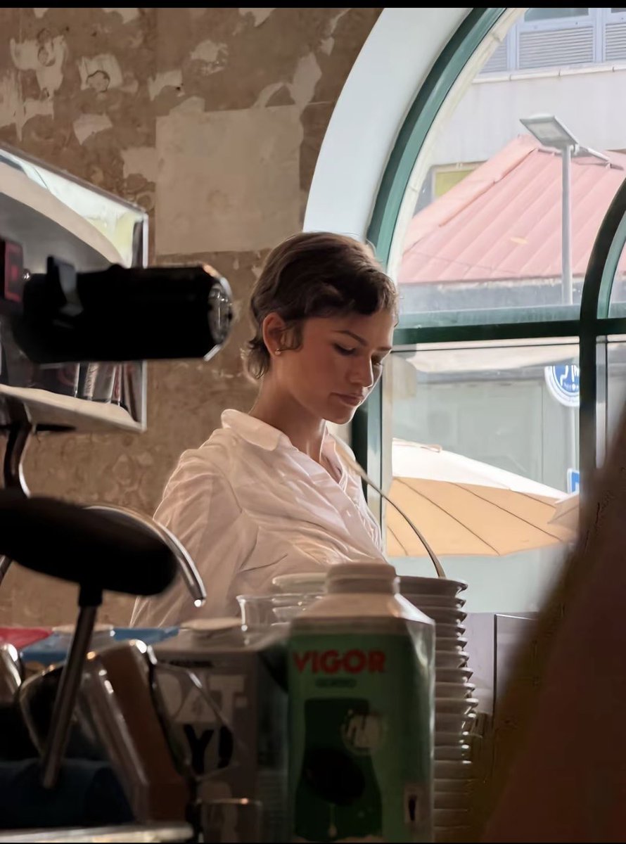 Renn_on_twtt's tweet photo. Tom Holland and Zendaya looking so happy in Lisbon 🥹❤️ https://t.co/x9xfDKcA0c