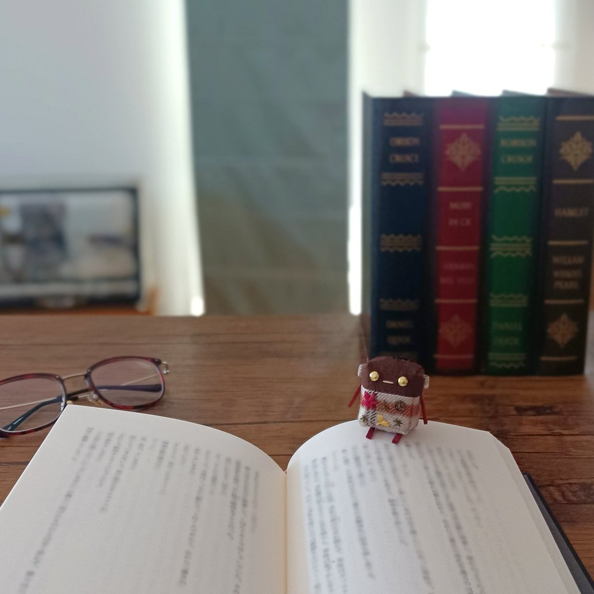 mecharock_'s tweet photo. 本の虫(ロボ)📚️ https://t.co/8brrXYXmJf