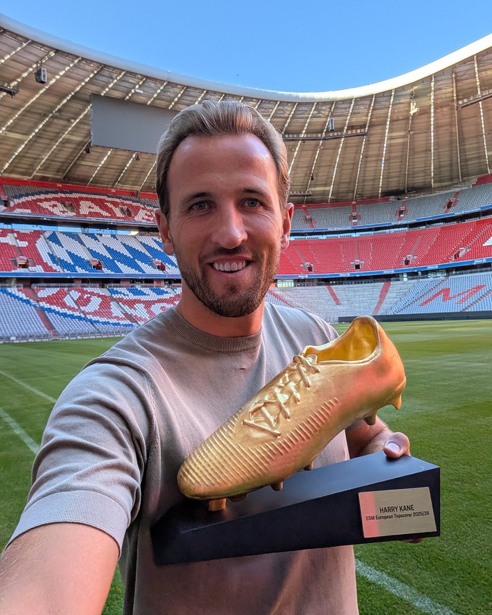 DonNoble444's tweet photo. I'm not a gay, but the love I have for this guy is unreal🥰🥰
Congrats bro ❤️❤️ https://t.co/77SE73YWEb