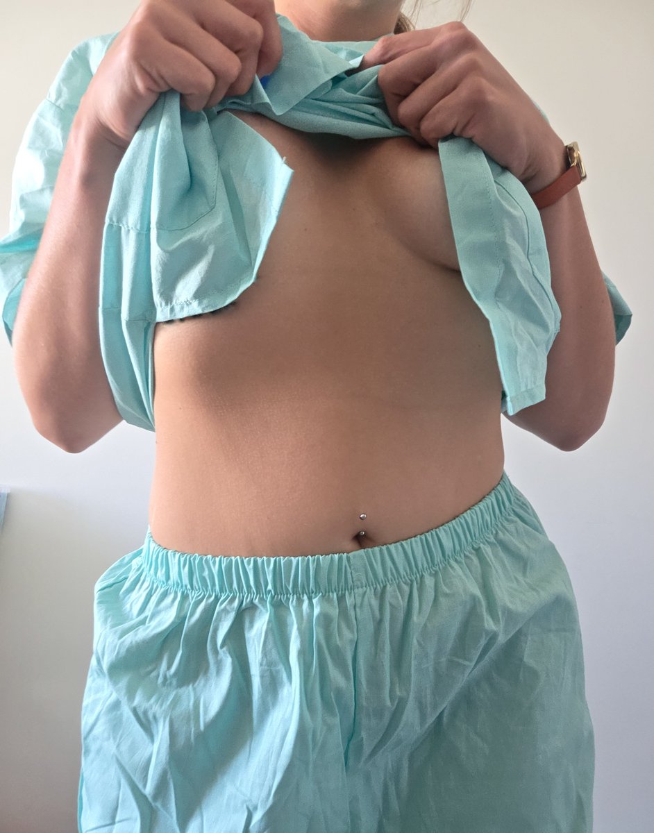 M_Cravings's tweet photo. So horny at work today 🫣 do you like my scrubs?

#nsfwtwtًً #scrubs #scrubsgonewild #hospitalwhores #doctornsfw #teasing #newonlyfans #onlyf4ns #medicalkink https://t.co/m1XYkacZDV