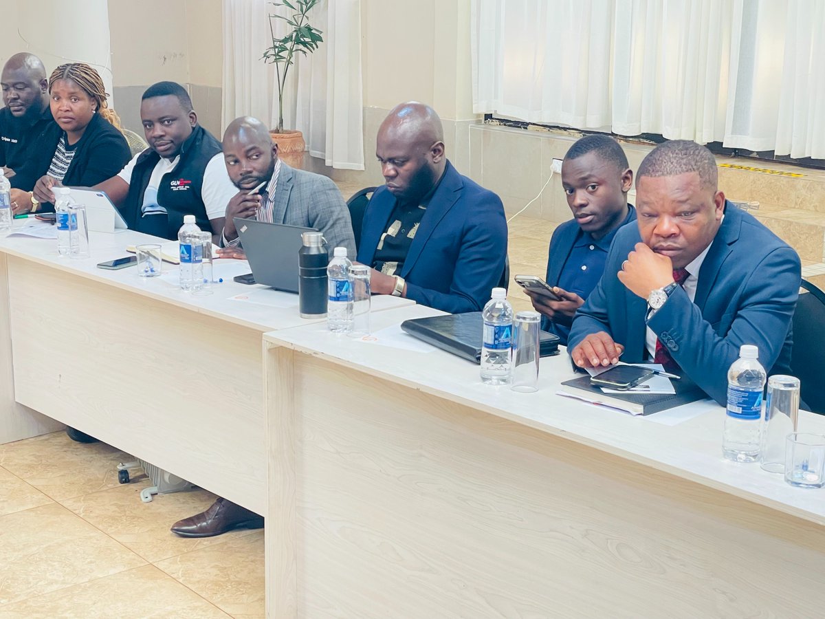 NAYOZimbabwe's tweet photo. ZYC and youth organisations brought young voices, experiences and aspirations into the Youth Bill Writeshop, for the past 2 days to help shape legislation that truly speaks to youth.
Nothing for youth, without youth!
#YouthBill #YouthVoices #NAYO #Energize https://t.co/TNlZbcZoqR