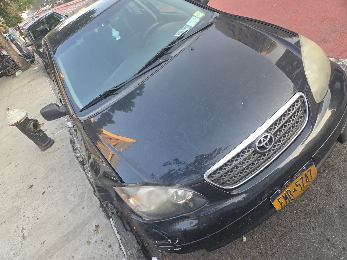 placardabuse's tweet photo. This @NYCHealthSystem Police permit is a #FakePlacard. 

And it's always dangerous and illegal to use a placard to block a fire hydrant. 

But we see this #ThreatToPublicSafety over and over because #NYPDSoftOnCrime. 

#PlacardCorruption
#EnterpriseCorruption https://t.co/eecafjlZJk