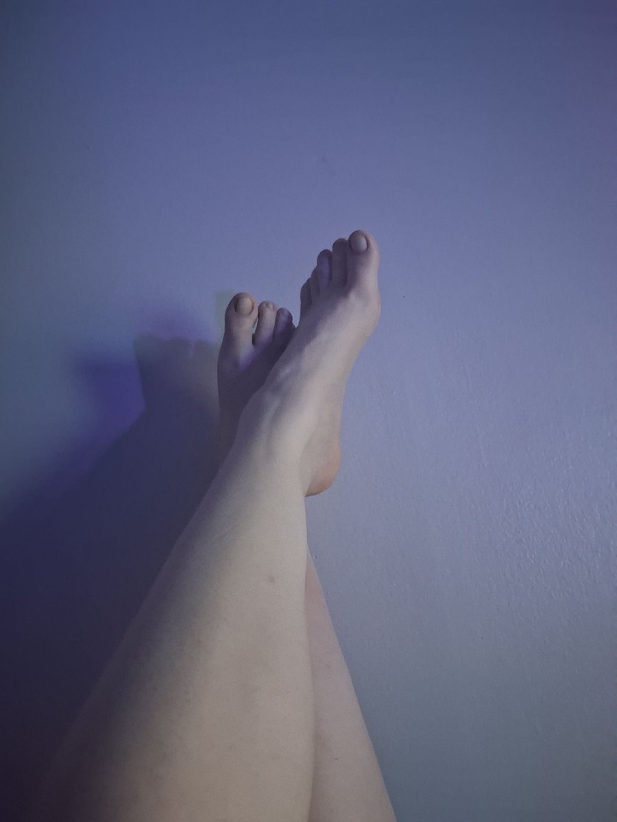 JesscasFootLove's tweet photo. Bedtime feet in the glow of the TV #bed #feetfetısh #feet #cutefeet #footfetısh #feetpics Want some pics of my feet just for you? Buy some
My CashTag is $JessicaCarlisle1
Send want you think they're worth and make a request. https://t.co/wuhZAzA1dM