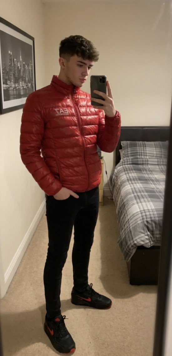 Caden__Mills's tweet photo. #findom
#cashmaster
#scallylad
#gayuk https://t.co/AqUwuvUzik