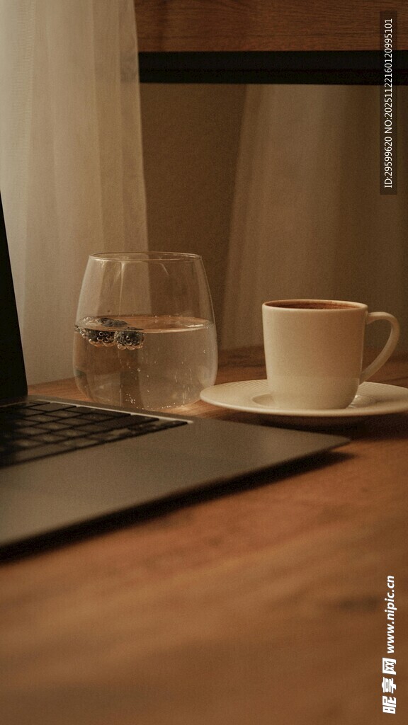 Ronguru1's tweet photo. Just wrapped back-to-back client calls u0026 grabbed a warm latte to recharge before tackling tomorrow’s project prep. Small wins that make the workday feel worth it!， https://t.co/VkGQyCe9oW