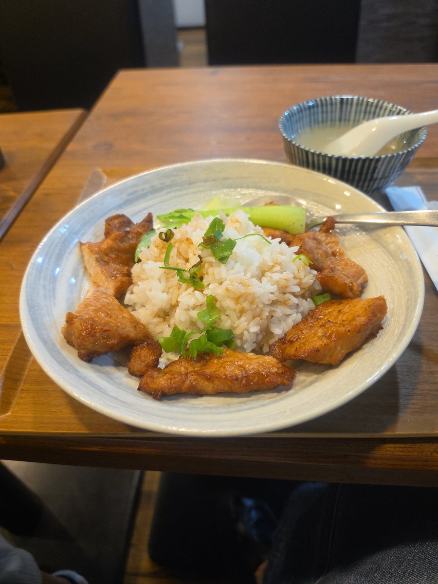 dedecesces's tweet photo. 遅めの晩ごはん
美味しいよ！ https://t.co/aLFJAIbjl3