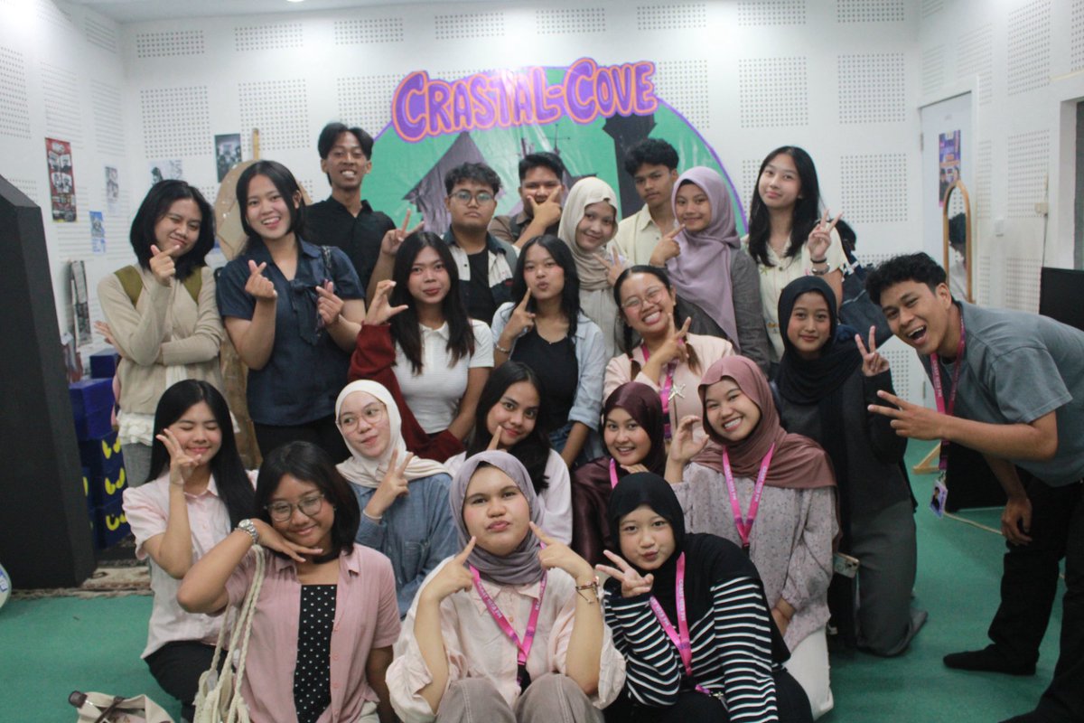 CrastFM's tweet photo. today’s activity: day one CRASTVENTURE😆‼️
sampai jumpa di Crast adik adikk😆😻 #ilmukomunikasi #upnvyk #crastfm https://t.co/uTycIrM29E